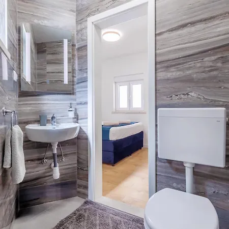 Апартаменты Zeus Faber Apartment-luksuzna Oaza U Centru Grada Дубровник