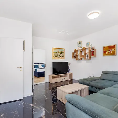 Zeus Faber Apartment-luksuzna Oaza U Centru Grada